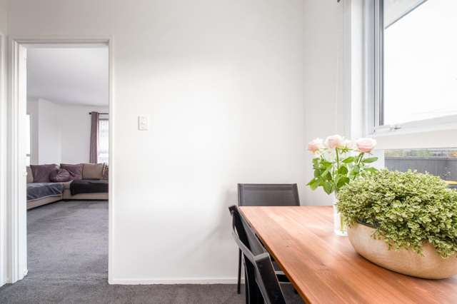 1/53 Bassett Street Burwood_4