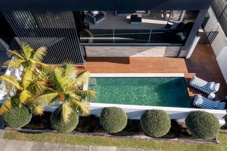 87 Marine Parade Mount Maunganui_38