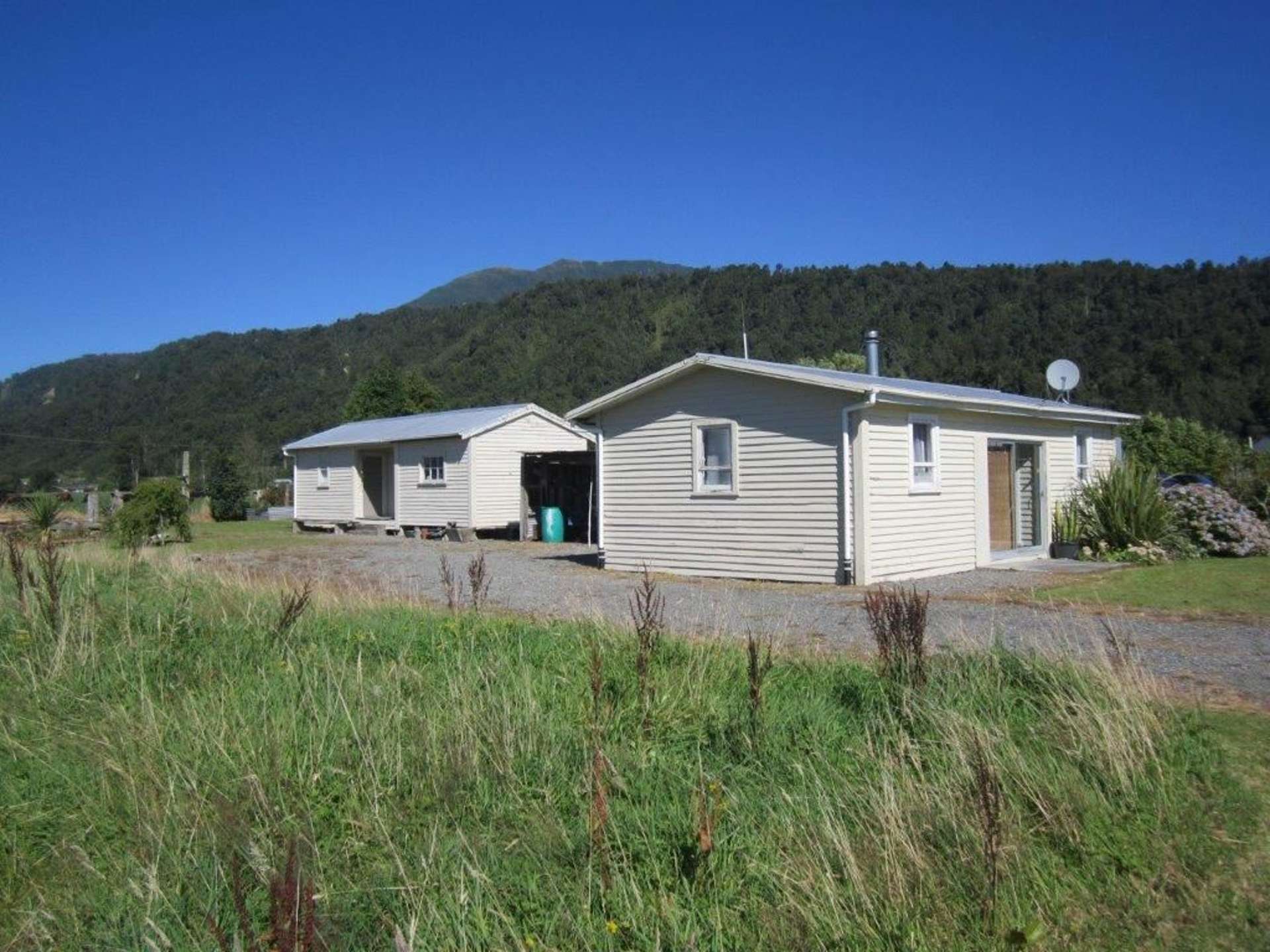 22 Wanganui Flat Road Harihari_0