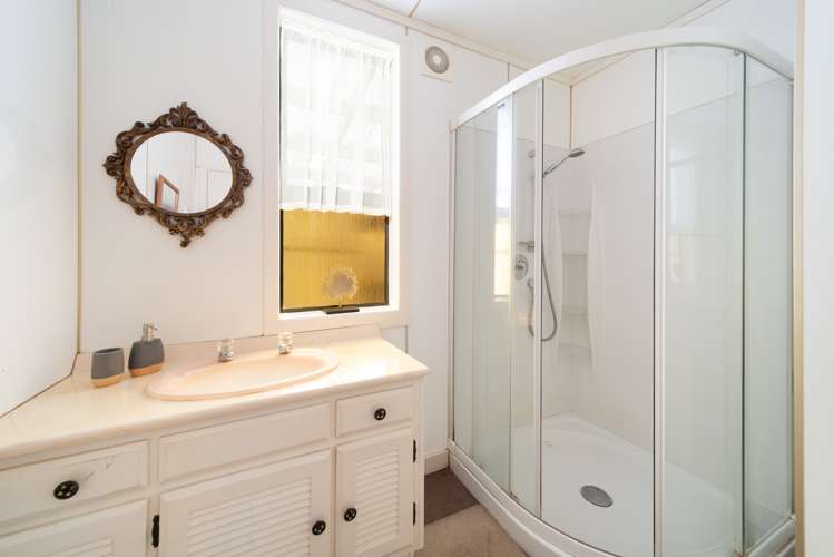 53 Valley Road Hikurangi_10