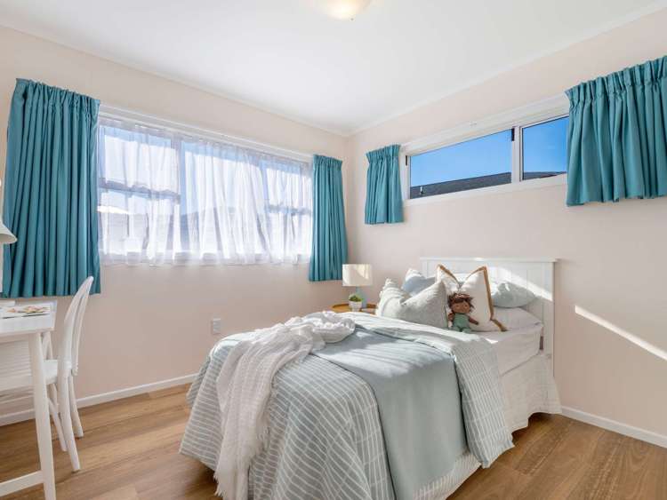 44 Basley Road Owhata_14