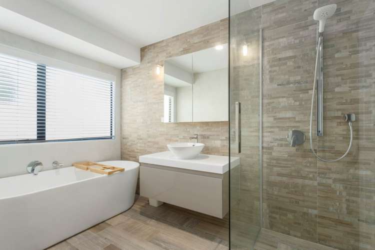 4 Trossach Place Wattle Downs_19