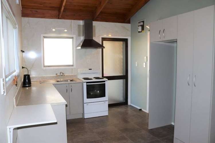 7 & 7A Litchfield Place Clarks Beach_12