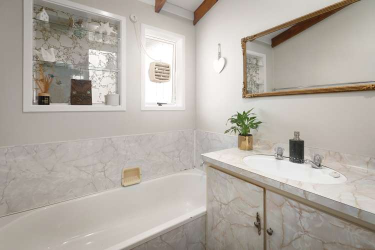 10 Kinsella Place Paeroa_21