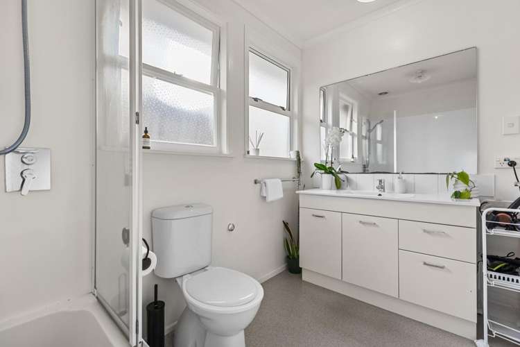 1 The Drive Brookfield_18