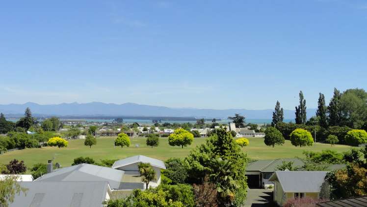 194 The Ridgeway Stoke_16