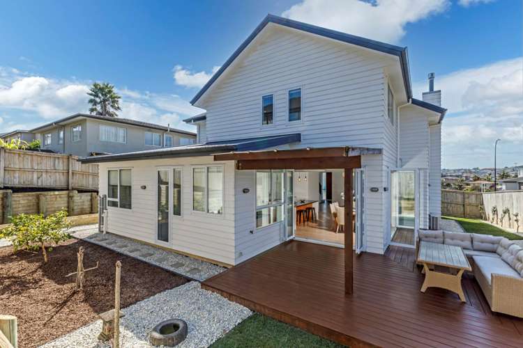 36 Fernhill Way Oteha_23