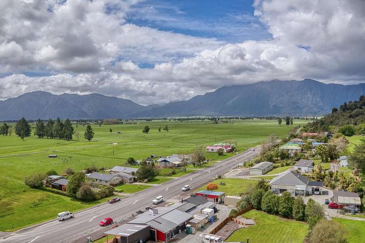 43 Main Road Harihari_30