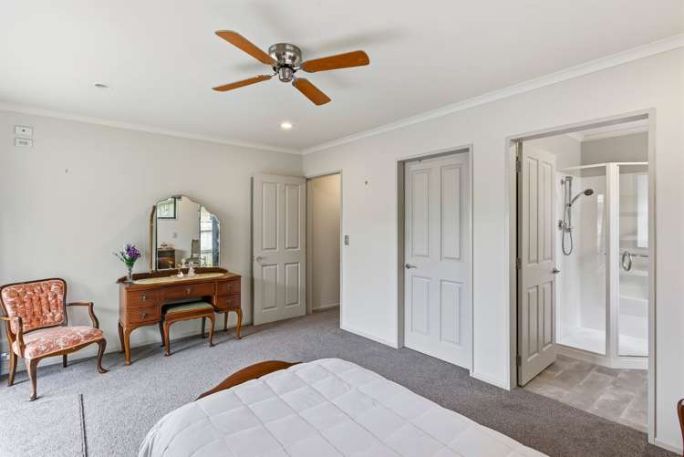 6 Campbell Grove Levin_5