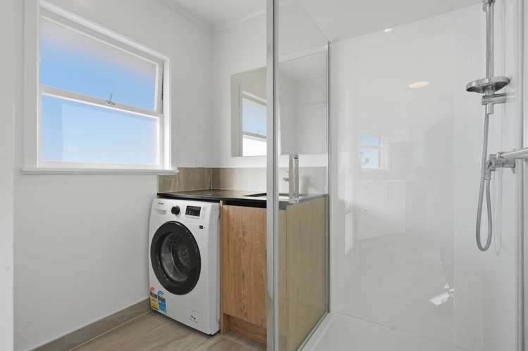 1/68 Bleakhouse Road Bucklands Beach_12