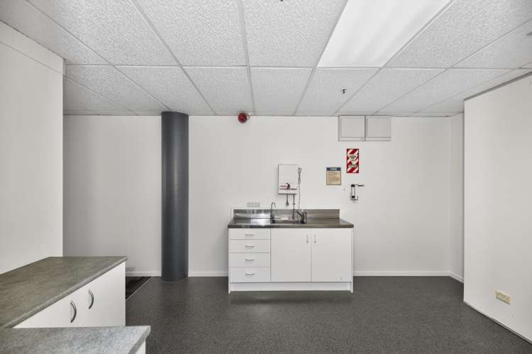 10/2B William Pickering Drive Albany_9