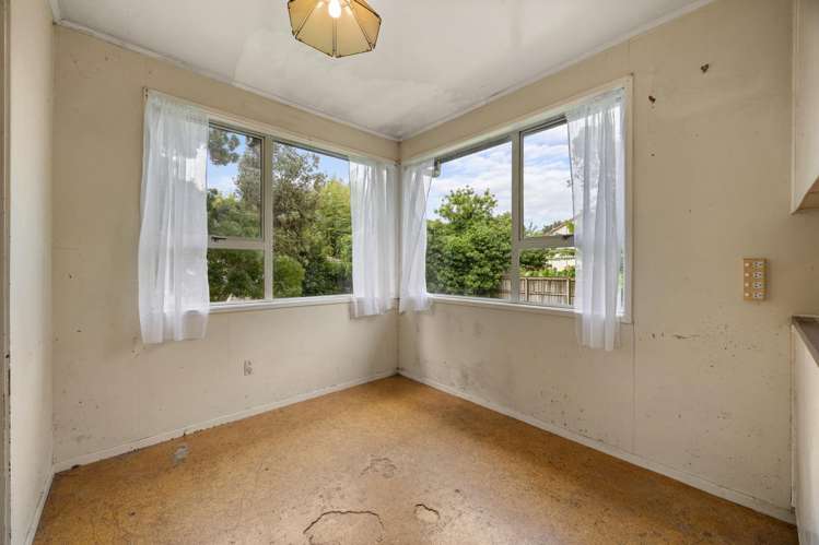 9 Ascot Ave Henderson_13