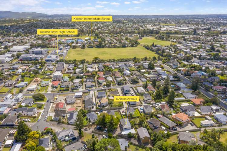 8 Alston Avenue Kelston_18