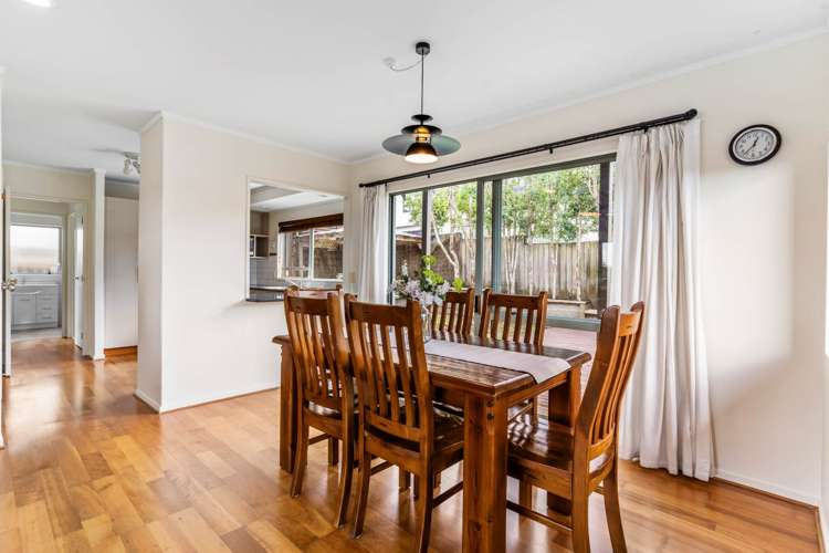1/12 Kells Place Botany Downs_8