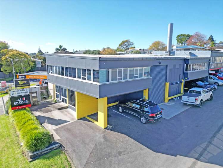 Unit 6/194 Moore Street_0