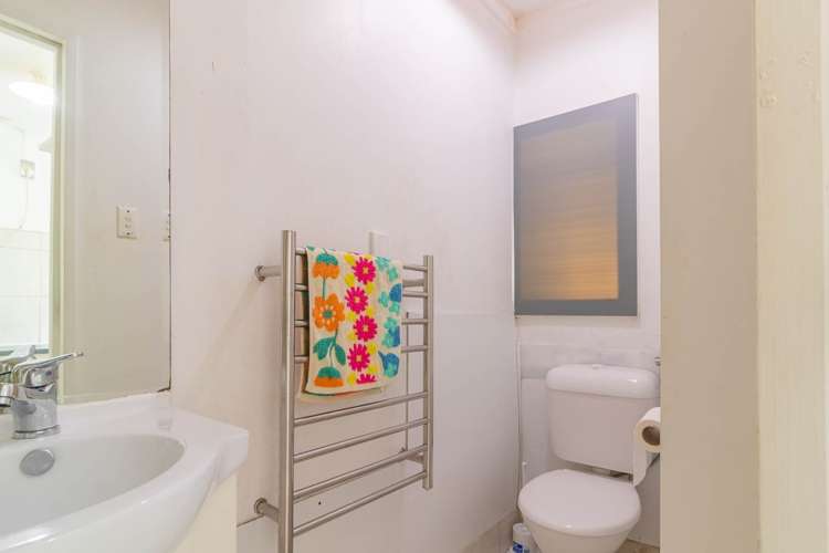 13 Totaravale Drive Totara Vale_21