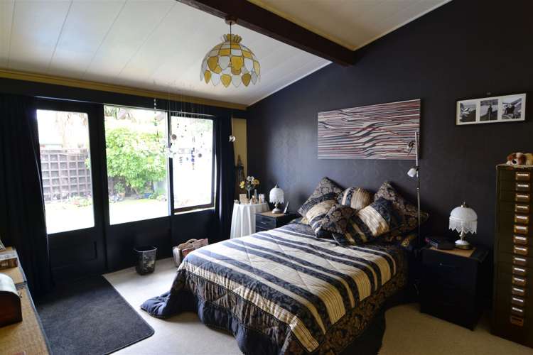 76 Racecourse Road Sockburn_9