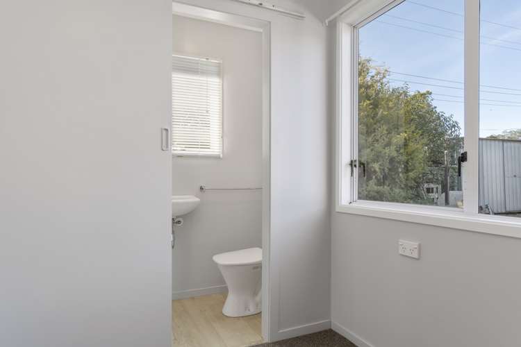 70 Victoria Street Waikino_21