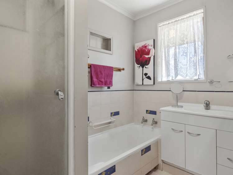 8 Ranginui Road Welcome Bay_12