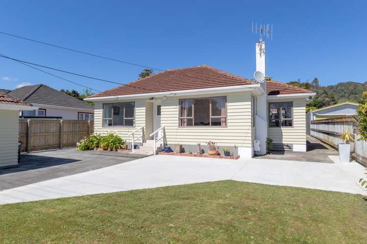 37 Wainuiomata Road Wainuiomata_20