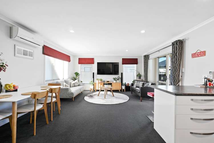 60 Stan Heather Drive Glenview_3