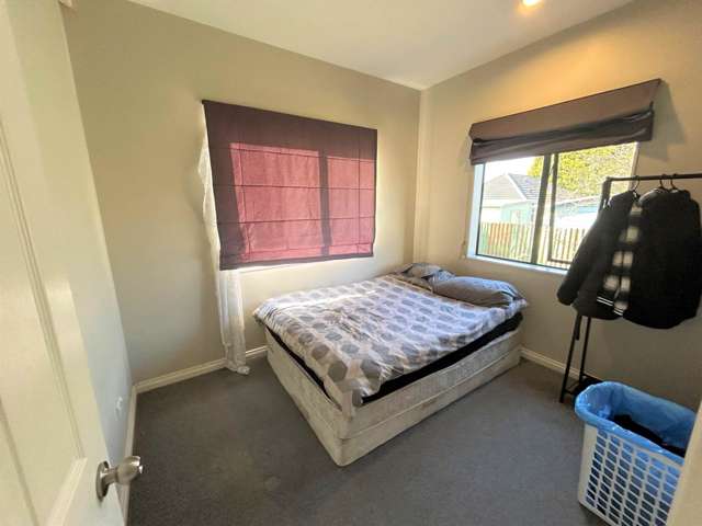 79A Preston Road Clover Park_4