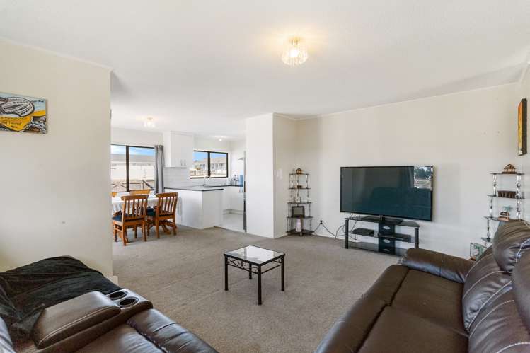 37 Sharland Avenue Manurewa_5