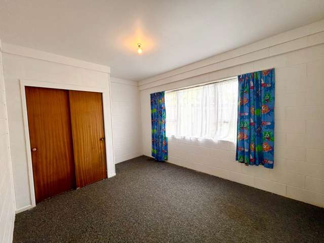 1/151 Farquhar Road Glendene_2