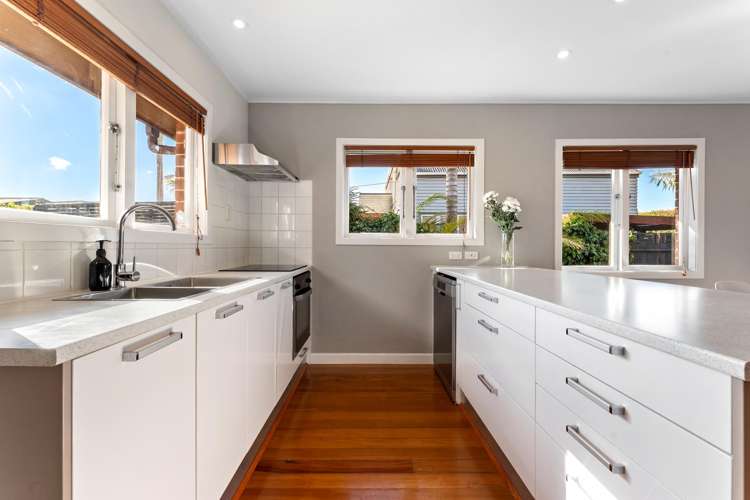 396 Te Atatu Road Te Atatu Peninsula_16