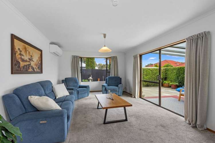 2/3 Dumfries Drive Hei Hei_3