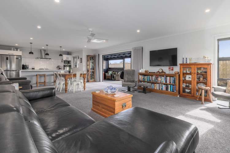 21 Okarito Avenue Levin_10