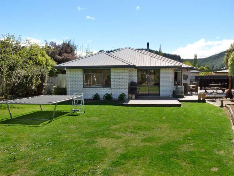 11 Mayer Crescent Wakefield_0