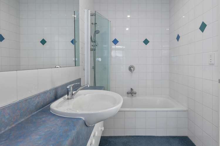 259 Beach Road Akaroa_22