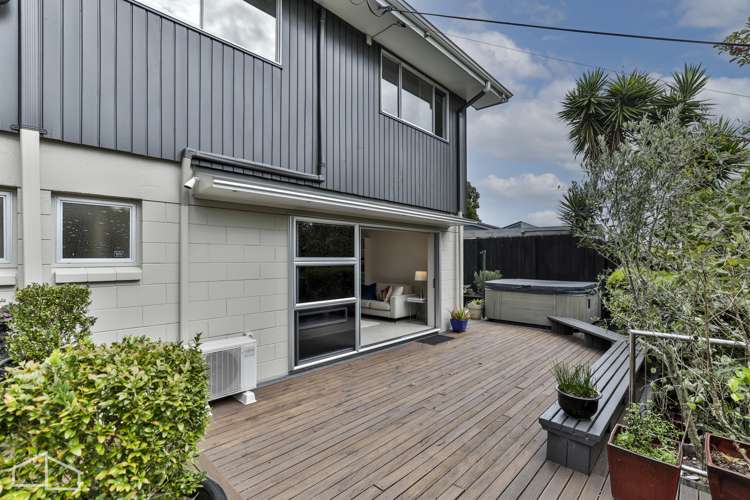 45 Huia Road Titirangi_32