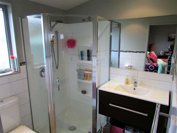 36 Karoro Place Karoro_16