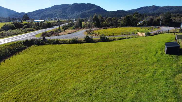 736 State Highway 7 Dobson_30