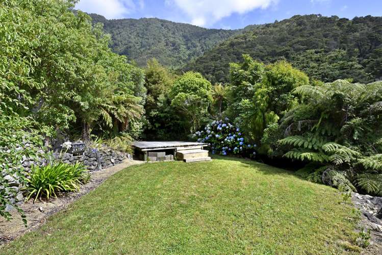 3203 Archers Road Tennyson Inlet_24