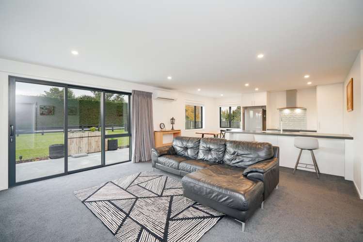 91 Dejoux Road_5