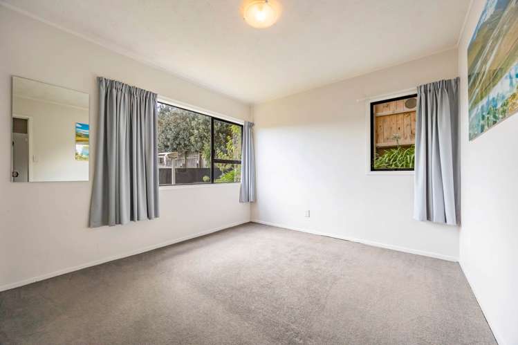 2/14 The Glen Remuera_11