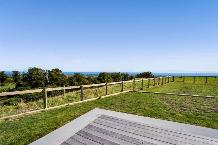 855 Dover Road Okato_13