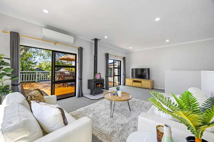 86 Beach Road Mellons Bay_4