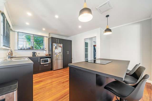 1055 Fergusson Drive Clouston Park_4