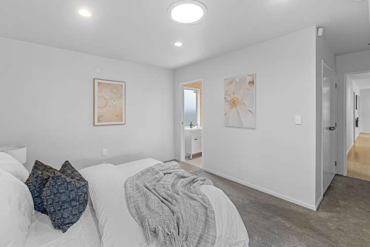 7 Wattle Street New Lynn_12