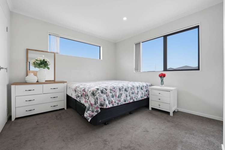 26 Cooladawson Drive Flat Bush_13