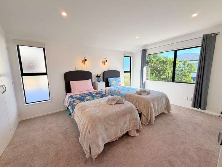 2/4 Rogers Avenue Eastern Beach_3