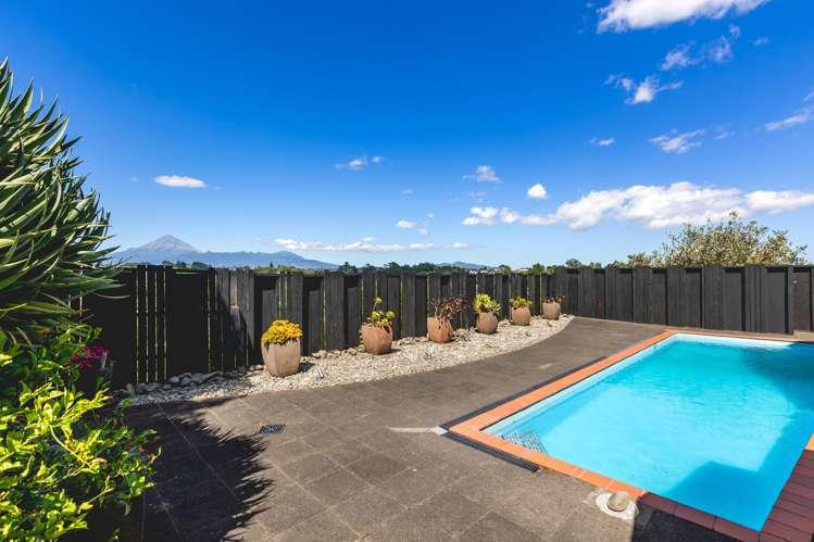 18b Montana Place Merrilands_16