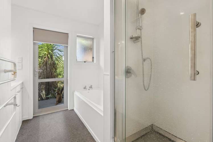 2/12 Pamela Place New Lynn_5