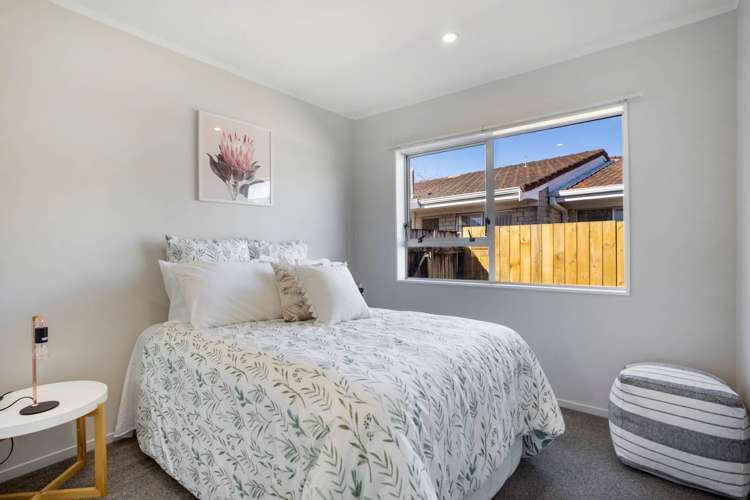 2/20 Bertrand Road Mount Wellington_11