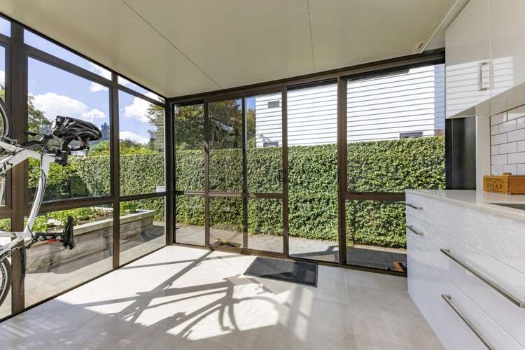 20 Queensway Three Kings_17