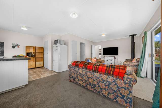 2 Tasman Crescent Carterton_2